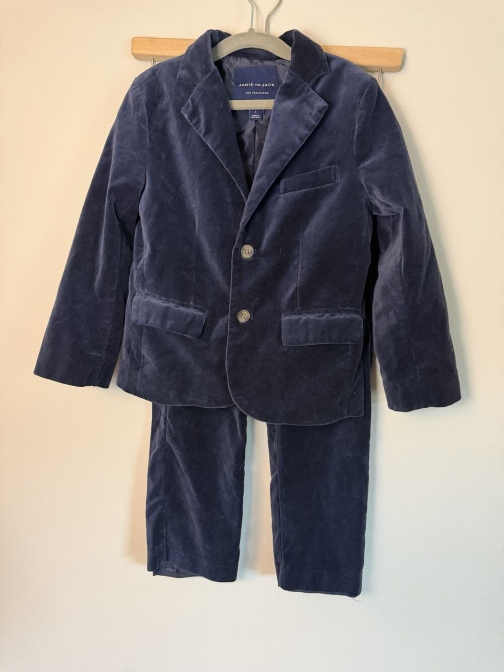 Janie & Jack Boys Velvet Suit Navy Blue Size 6 Years EUC